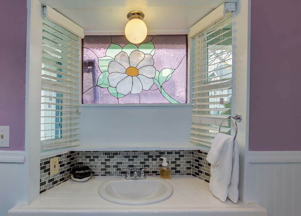 Carlisle Garden Suites - photo 57