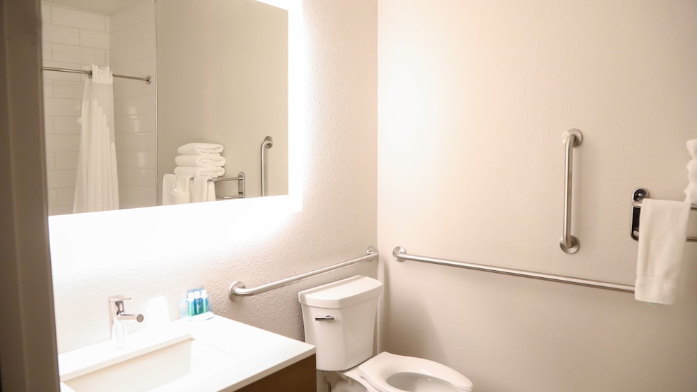 Holiday Inn Express & Suites Colorado Springs North by IHG - photo 42