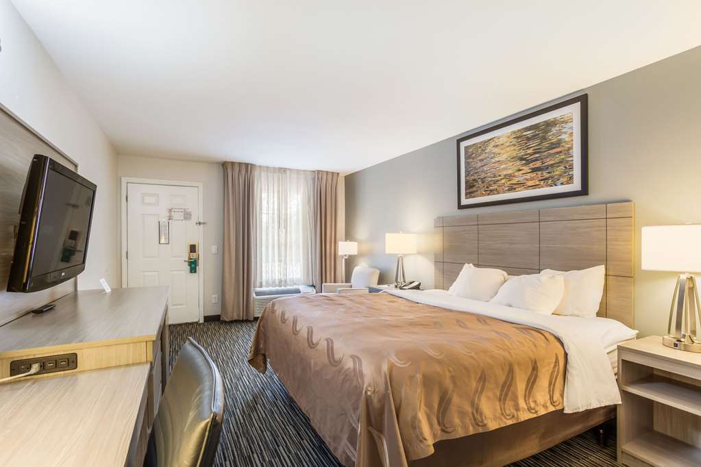 Quality Inn Gallatin Nashville Metro - photo 21
