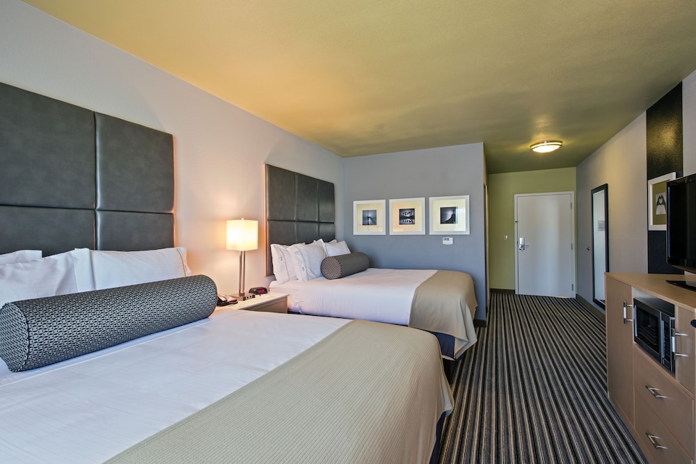 Holiday Inn Express Hotel & Suites Carlisle Harrisburg Area by IHG - photo 8