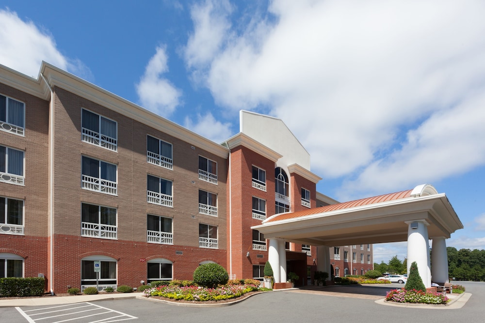Holiday Inn Express Hotel & Suites Raleigh SW NC State by IHG - photo 105