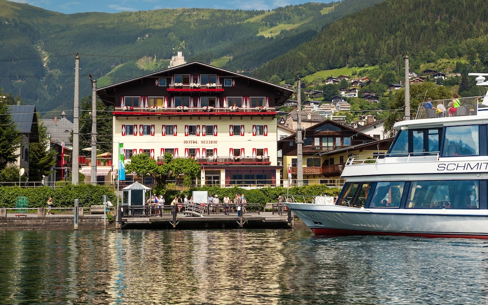 Hotel Seehof — hotel in Zell Am See