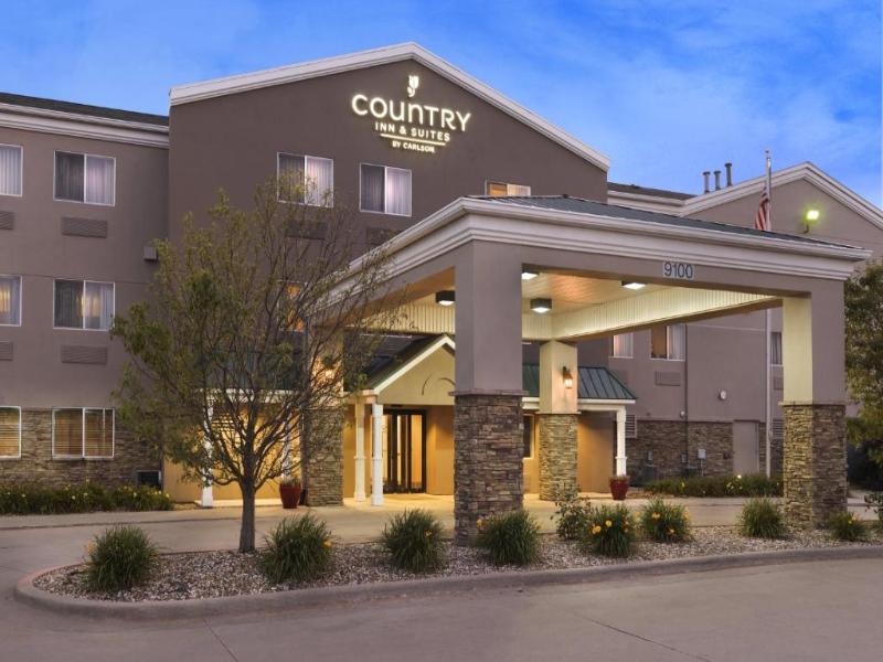 Country Inn & Suites by Radisson Cedar Rapids Airport IA - photo 2