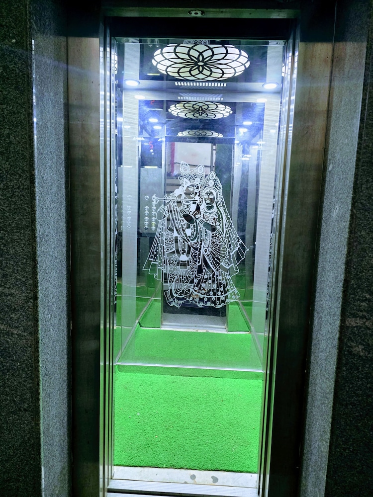 Hotel Aaarav Grand Mathura Vrindavan in Mathura, India