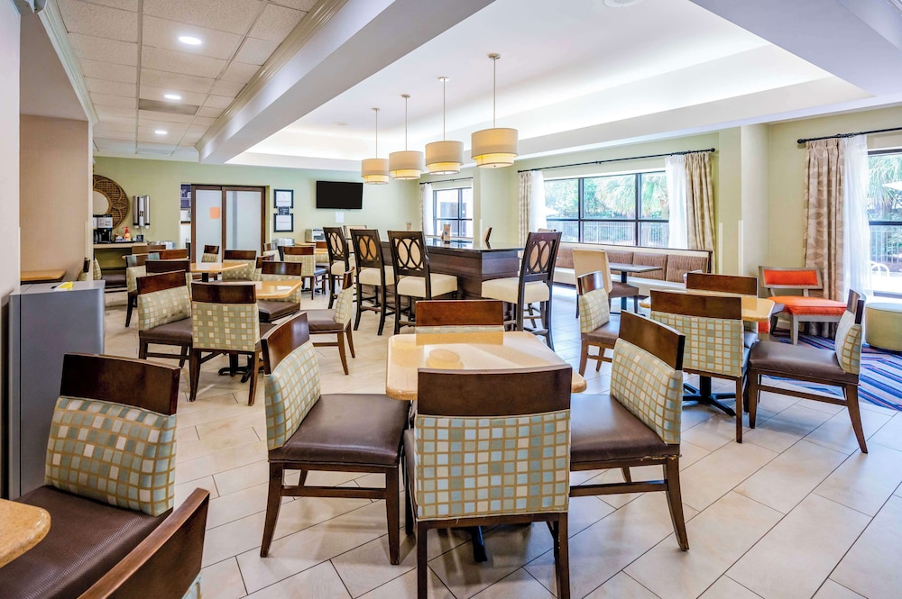 Hampton Inn Wilmington Medical Park - photo 43