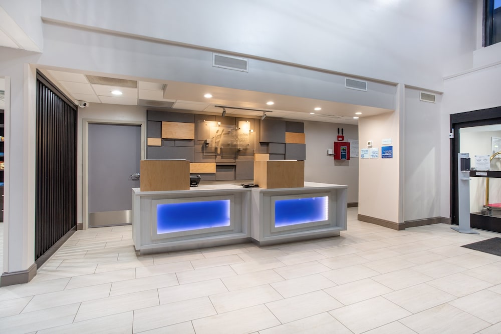 Holiday Inn Express Hotel & Suites Morehead Cty by IHG - photo 41