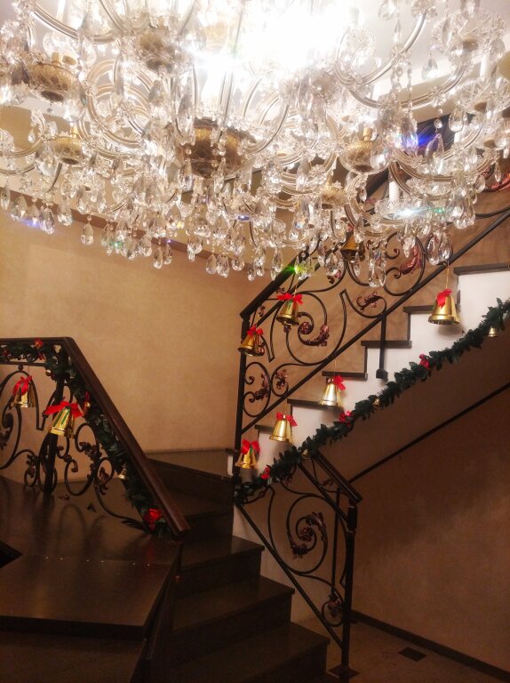 Monarsh Hotel in Gubkinskiy, Russia