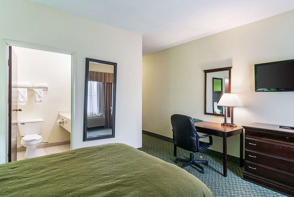 Quality Inn & Suites Harvey Chicago Southland - photo 34