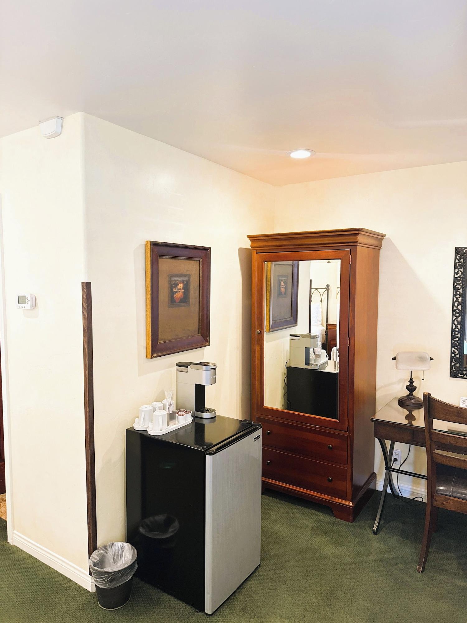 Castillo Inn at the Beach - photo 24