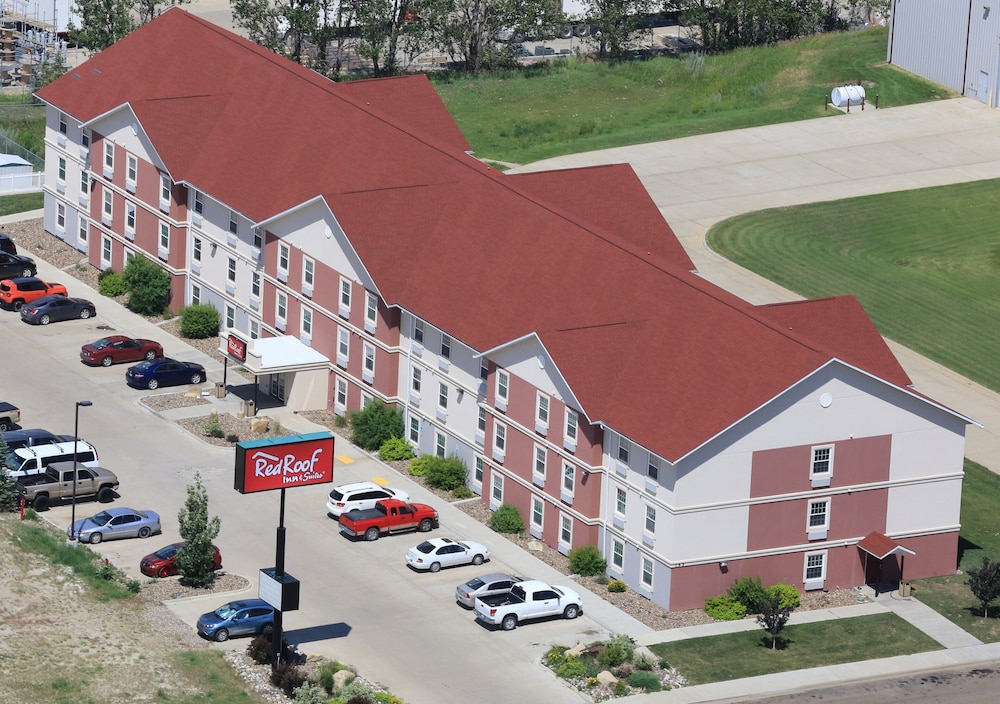 Red Roof Inn & Suites Dickinson in Dickinson, United States