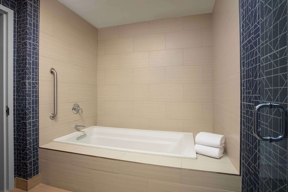 Homewood Suites by Hilton Alexandria Pentagon South - photo 29