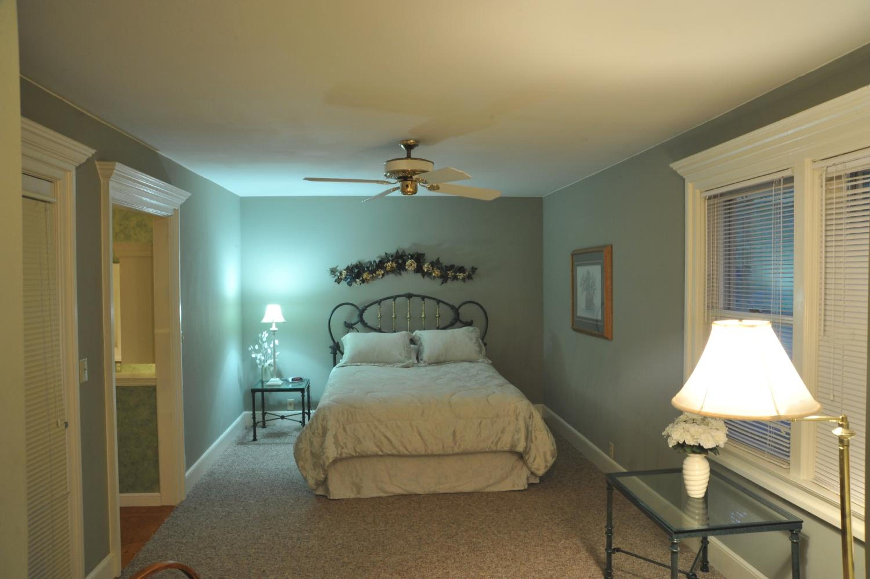 McCloud Hotel - photo 48