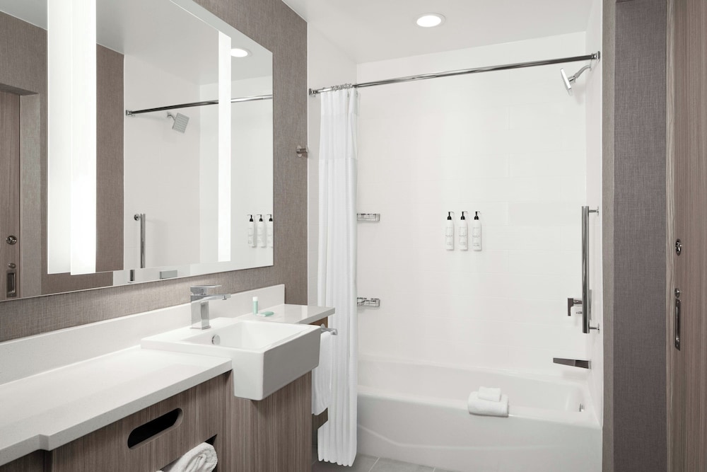 SpringHill Suites by Marriott Raleigh Garner - photo 8