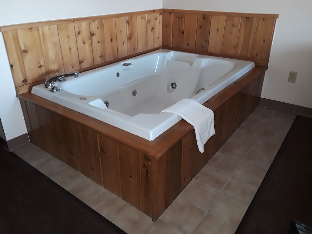 Chicaugon Lake Inn - photo 22