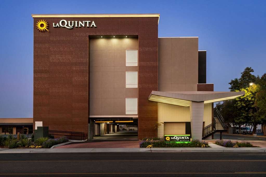 La Quinta Inn & Suites by Wyndham Clovis CA - featured photo