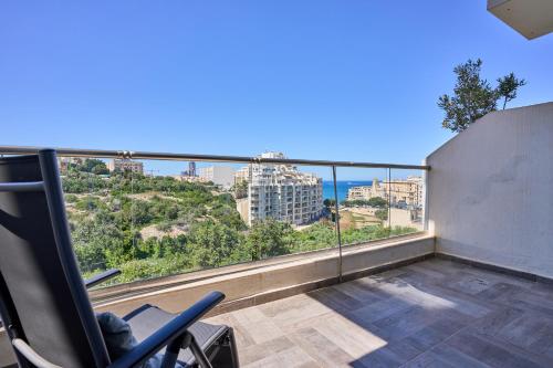 Seaview Balluta StJulians Prime Spot — 4-Star Luxury Hotel in San Giljan, Malta