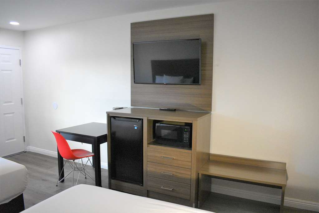 Signature Anaheim Maingate - photo 11