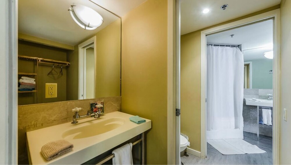 The Mercury All Suites Hotel - photo 35