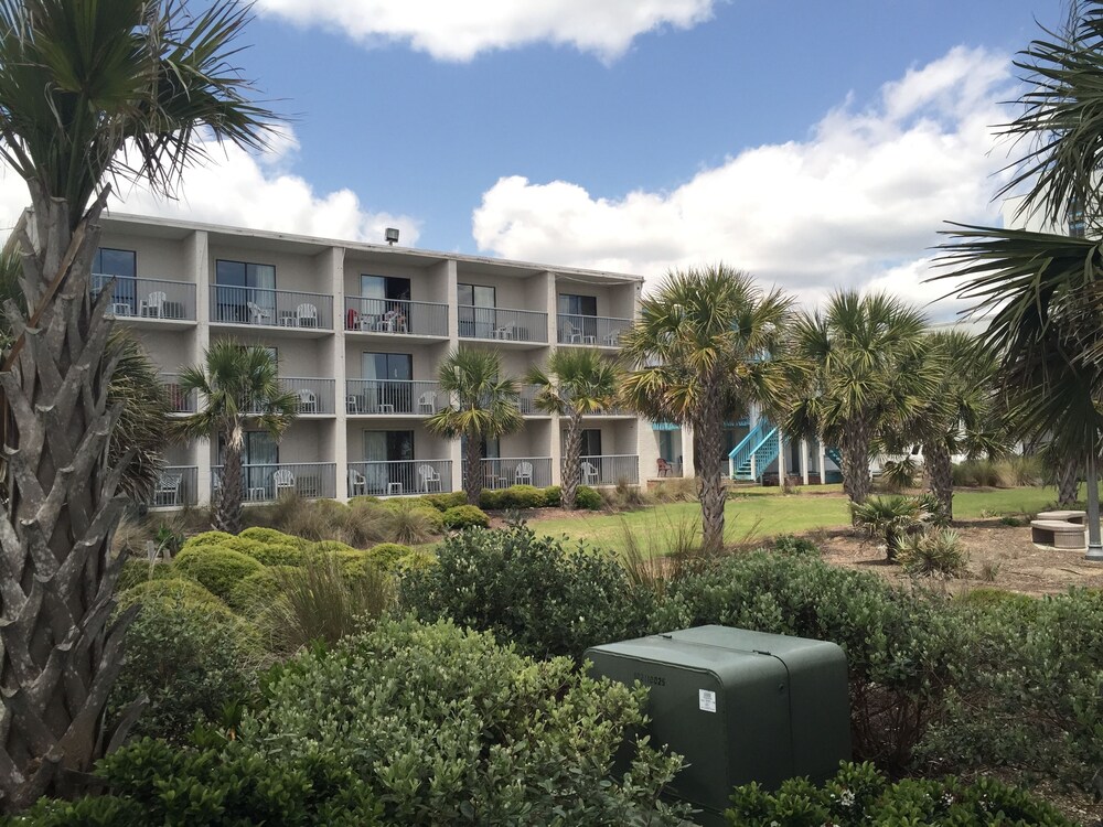 Admiral Motor Inn - photo 32