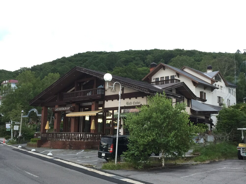 Hotel Shirakabako Sakaeen in Chino, Japan