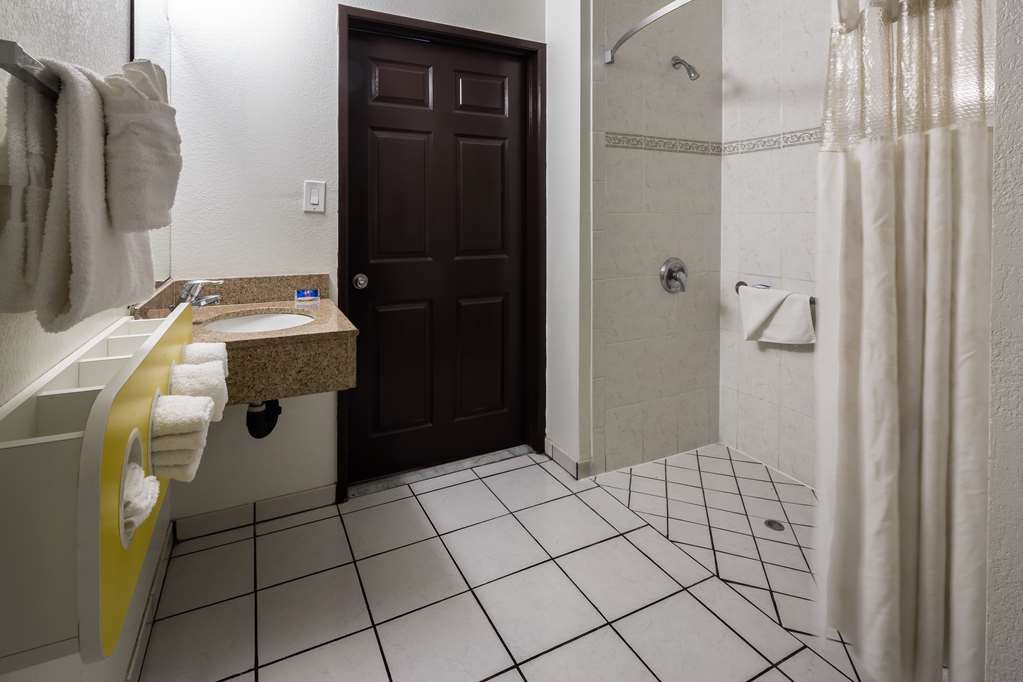 Motel 6 Canoga Park CA - photo 15