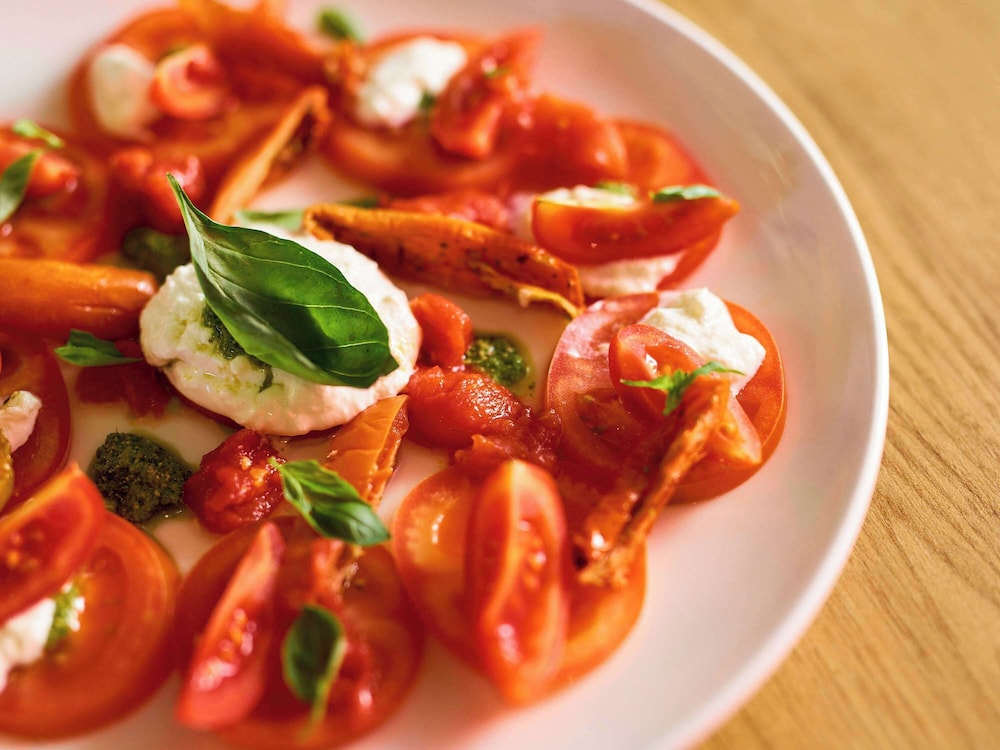 מזון ומשקאות