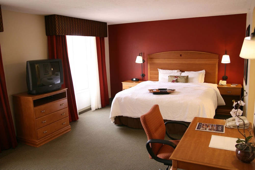 Hampton Inn Cedar City - photo 8