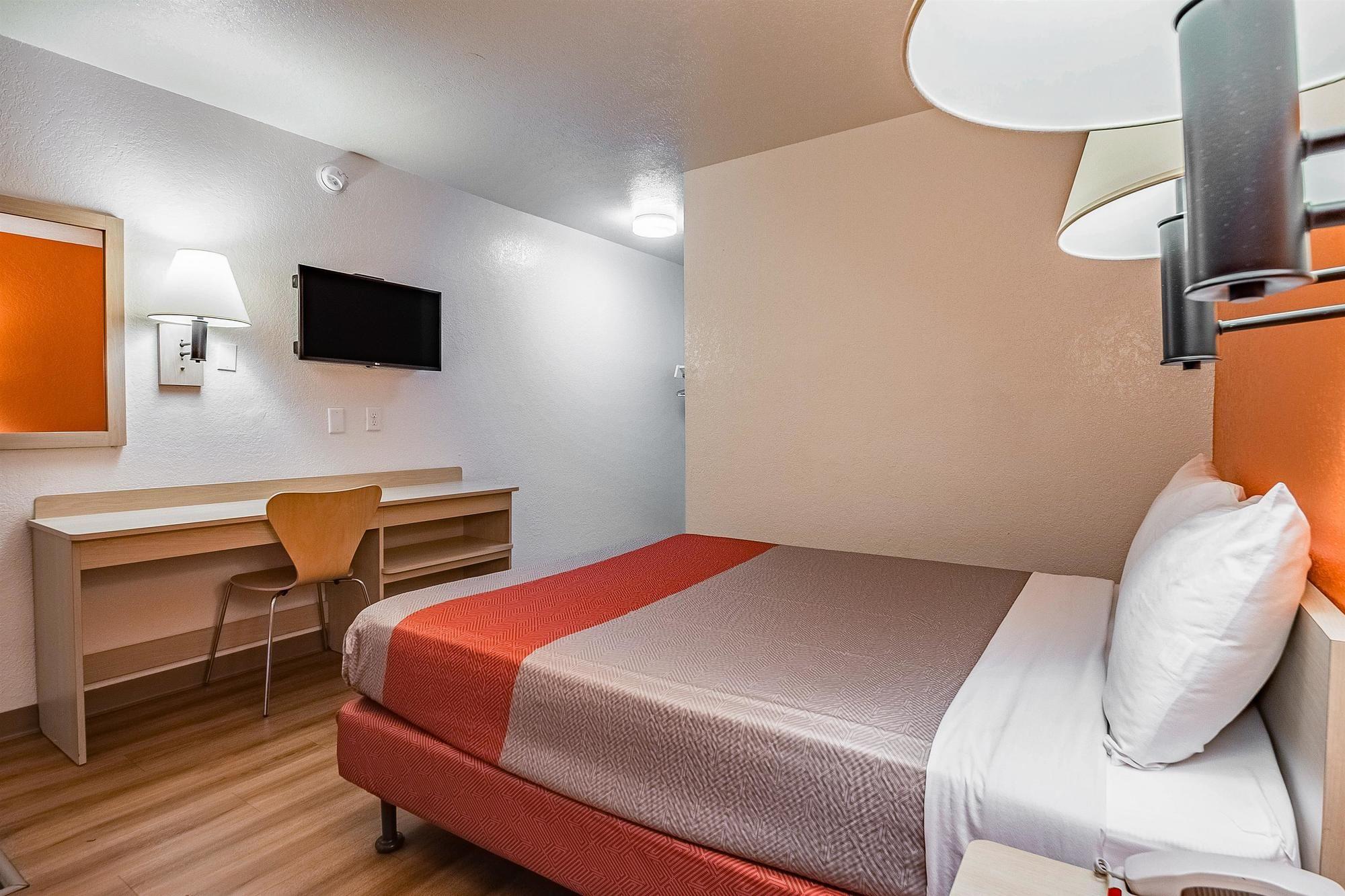 Park Inn by Radisson Salt Lake City Airport - photo 8