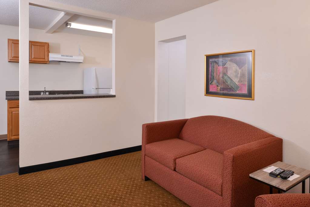 Americas Best Value Inn & Suites Atlantic - photo 11