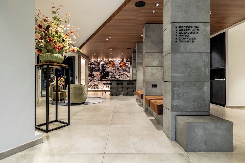 BizStay Toren van Oud — 4-Star Luxury Hotel in The Hague, Netherlands