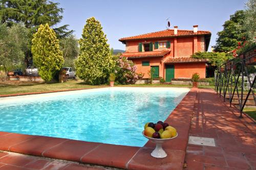 Villa Perla Teloni — 4-Star Luxury Hotel in Reggello, Italy