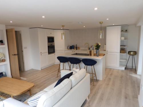 Fabulous Ground Floor Apt Adjacent to Beach — 4-Star Luxury Hotel in Rhosneigr, United Kingdom