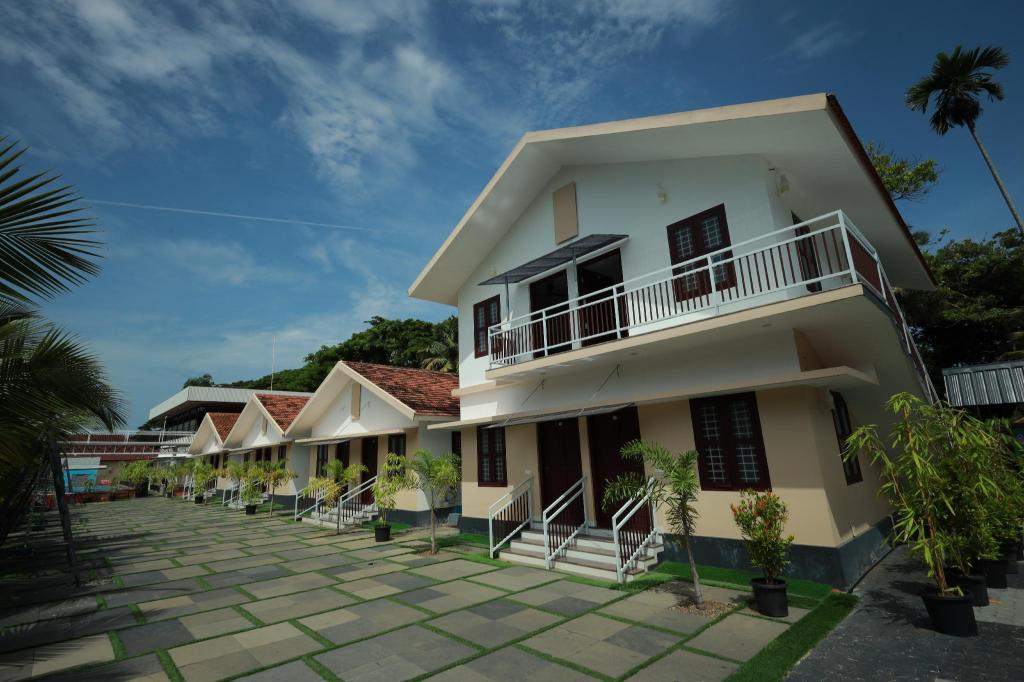 Lakeway Resorts in Alleppey, India