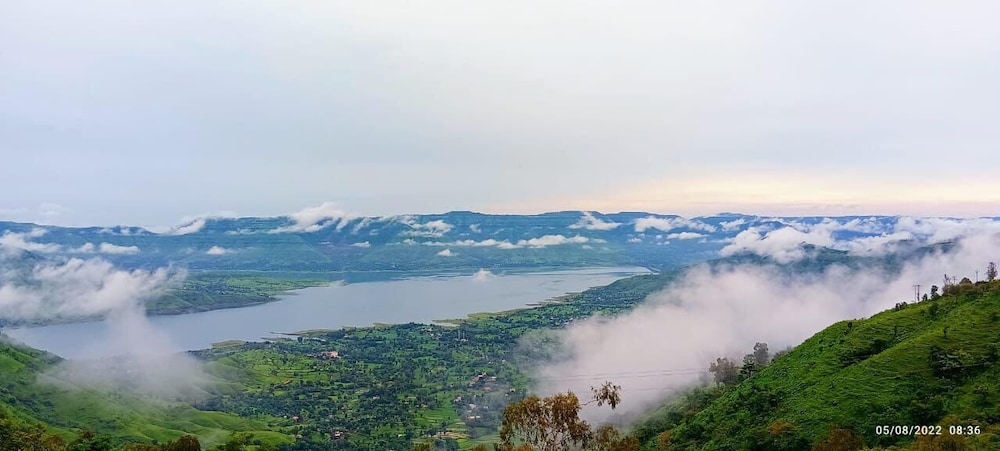 Nivanta Hotel Panchgani — Wai
