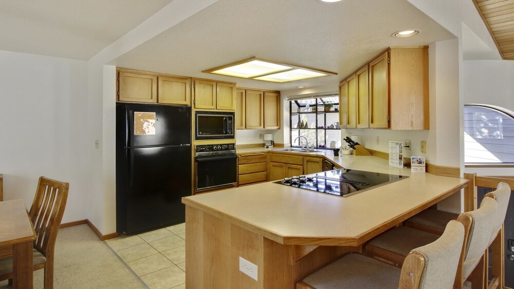 Fairway Village 32 - photo 11