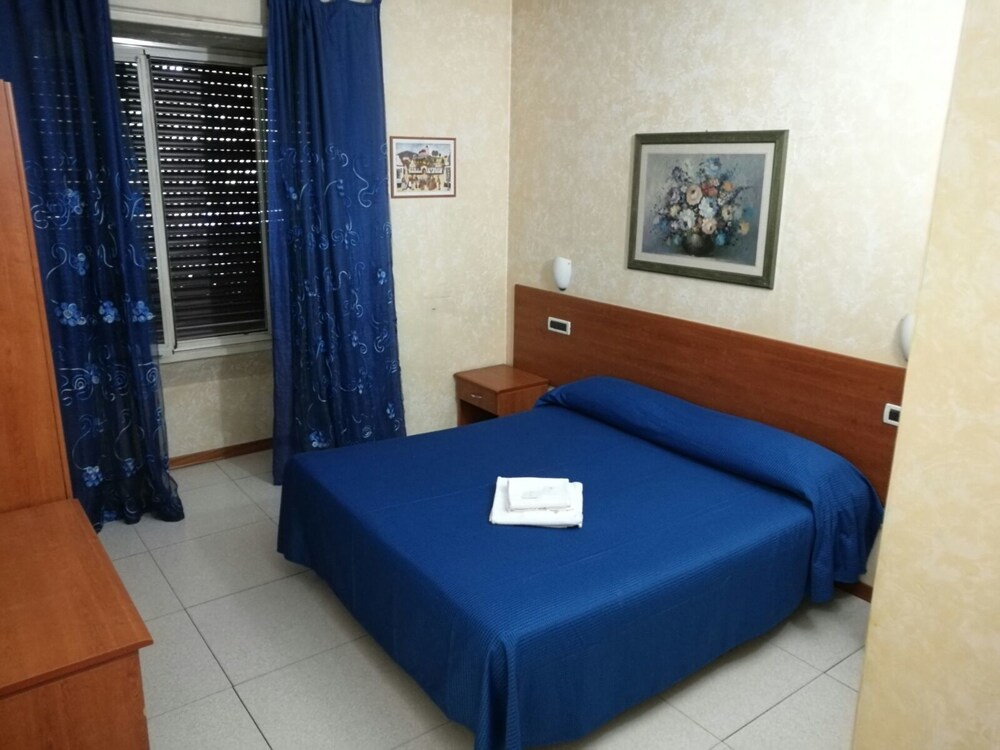 Le Rose - last minute hotel in Rome
