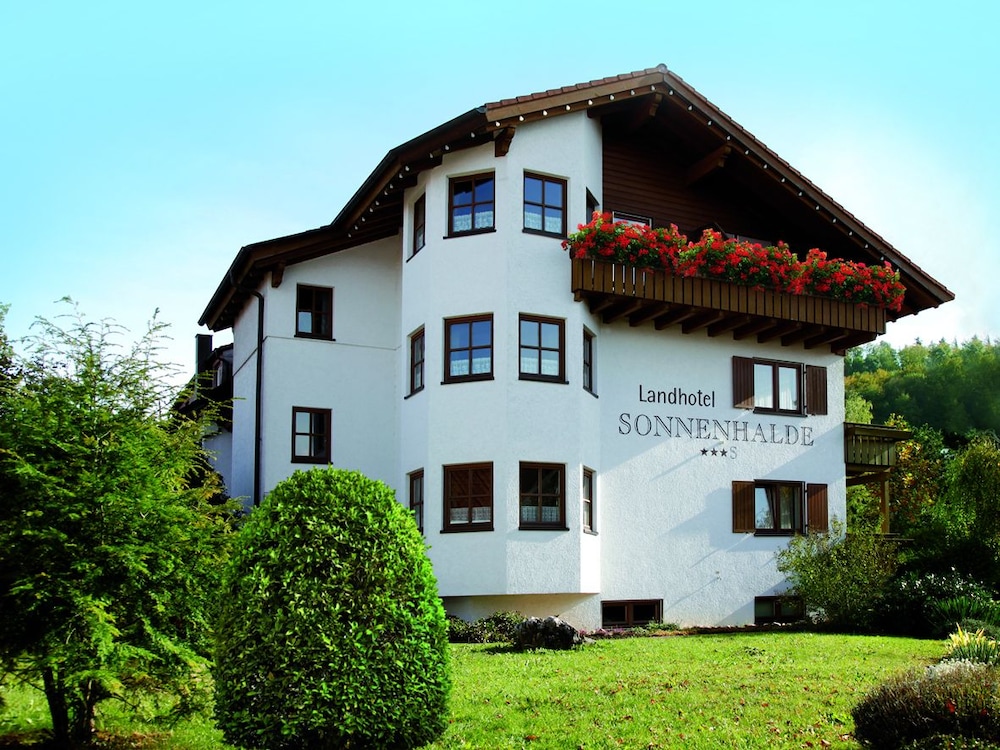 Landhotel Sonnenhalde — Boll — photo 3