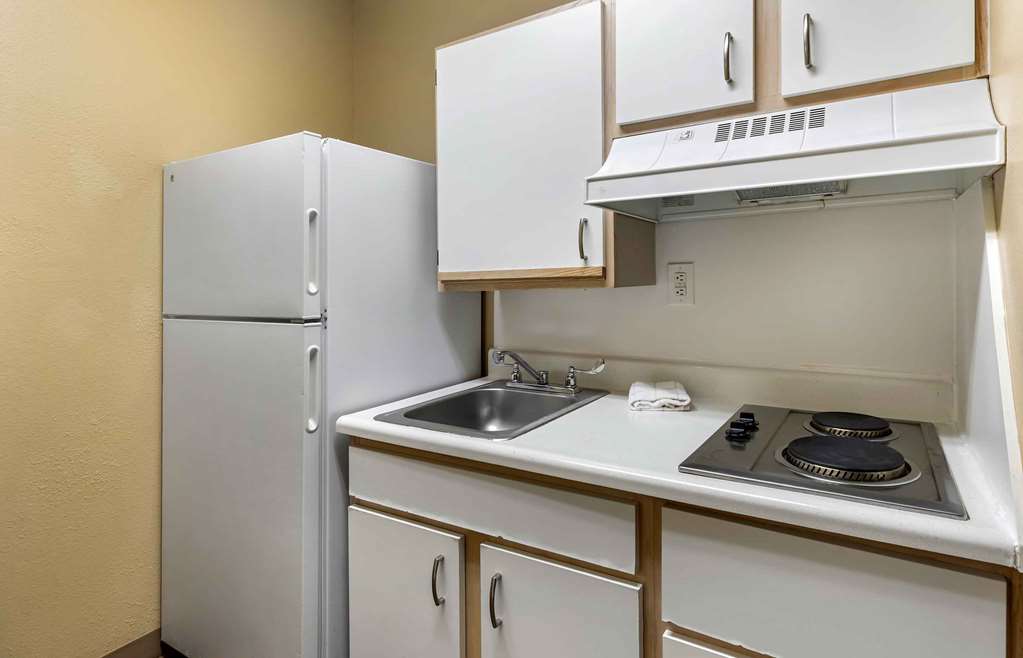 Extended Stay America Select Suites Denver Aurora South - photo 26