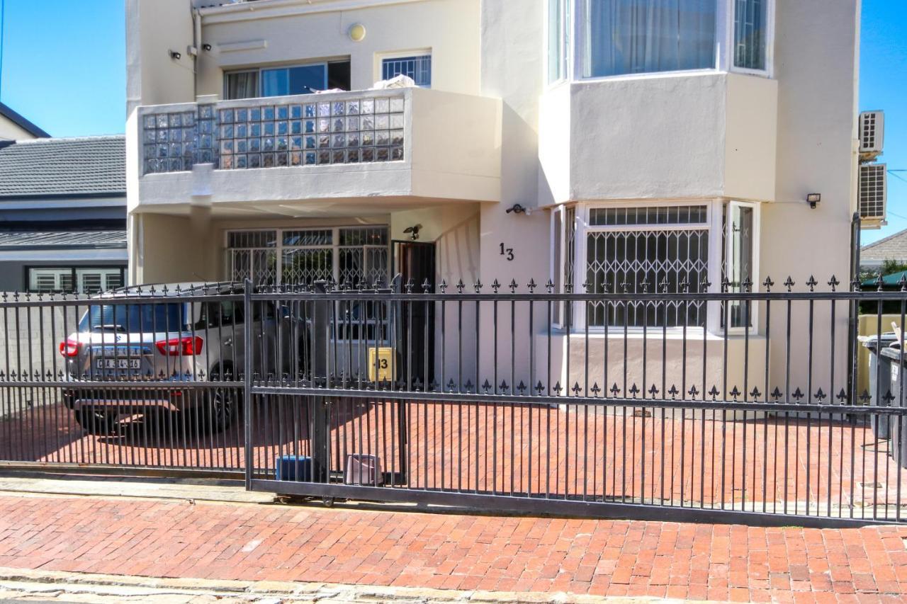 Holiday Home in Sea Point Fresnaye