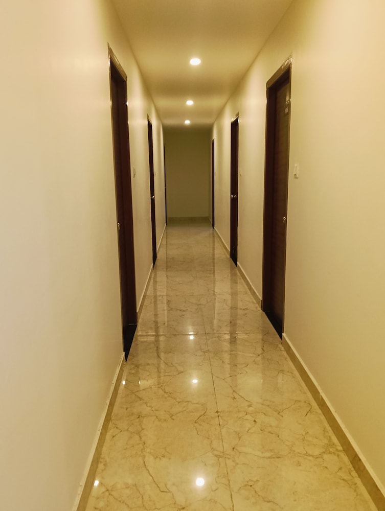 Vaaraahi Hotel - last minute hotel in Hyderabad