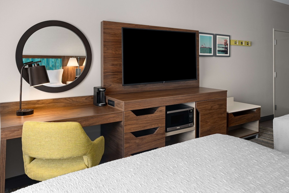 Hampton Inn Cleveland Airport Tiedeman Rd - photo 22