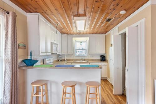 A Beach Music Paradise by Oak Island Accommodations - photo 12