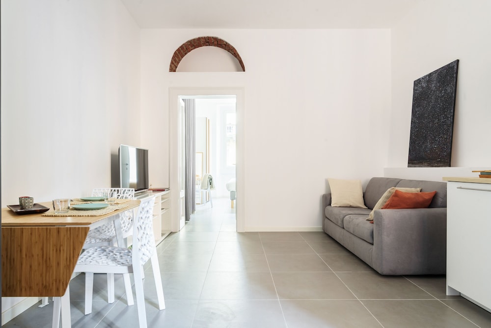 Anfossi Master Guest apartment — 4-Star Luxury Hotel in Milan, Italy