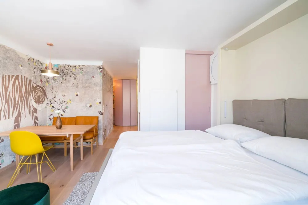 Vienna Residence Stylish apartment with terrace and air conditioning n — 4-Star Luxury Hotel in Vienna, Austria