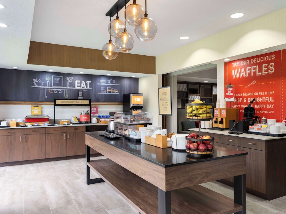 Hampton Inn Ottawa - photo 29