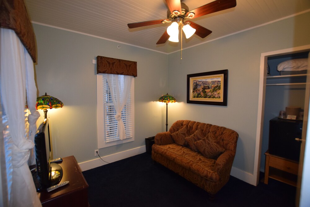 Studio 9 Hotel Catalina - photo 59