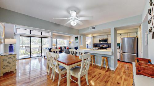 272 Turnberry Village - photo 5