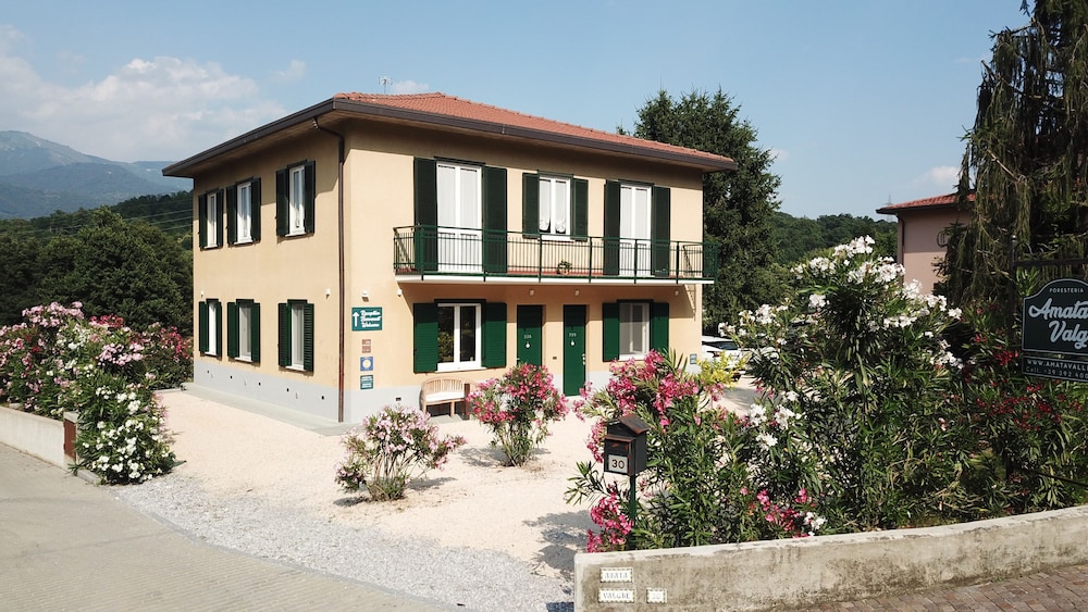 Amata Valgre — 4-Star Luxury Hotel in Valgreghentino, Italy