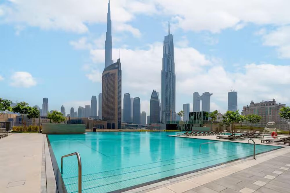 Prime Location Full Burj View in Downtown Dubai — 4-Star Luxury Hotel in Dubai, United Arab Emirates