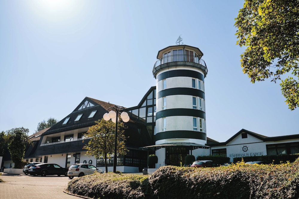 Fährhaus Farge Bremen — 4-Star Luxury Hotel in Bremen, Germany